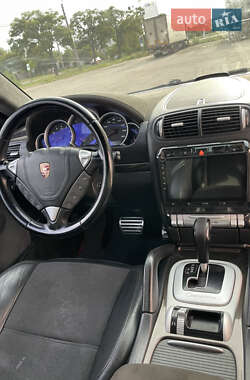 Внедорожник / Кроссовер Porsche Cayenne 2004 в 