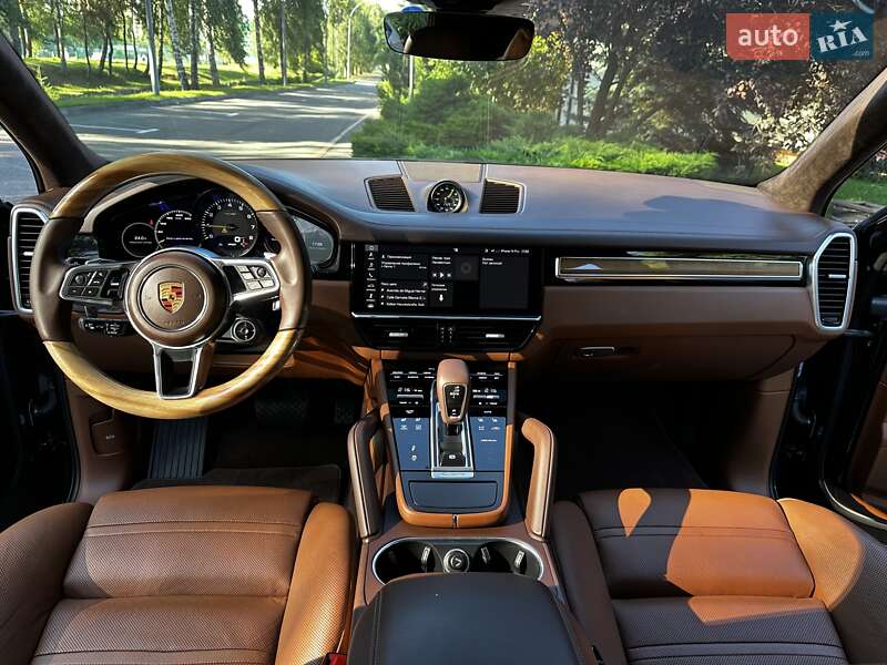 Позашляховик / Кросовер Porsche Cayenne 2018 в Києві