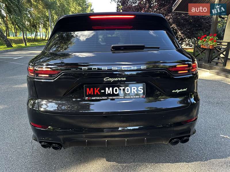 Позашляховик / Кросовер Porsche Cayenne 2018 в Києві