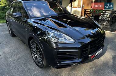 Позашляховик / Кросовер Porsche Cayenne 2018 в Києві