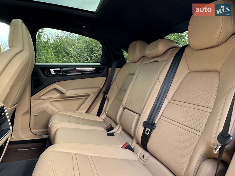 Позашляховик / Кросовер Porsche Cayenne 2019 в Стрию