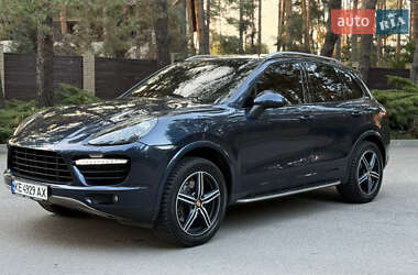Внедорожник / Кроссовер Porsche Cayenne 2012 в 