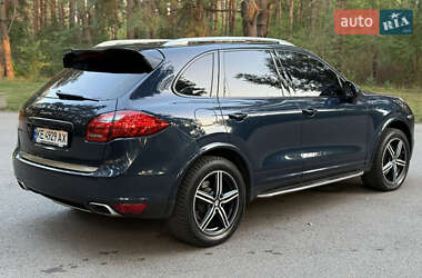 Внедорожник / Кроссовер Porsche Cayenne 2012 в 