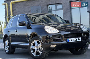 Внедорожник / Кроссовер Porsche Cayenne 2005 в 