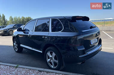 Внедорожник / Кроссовер Porsche Cayenne 2005 в 