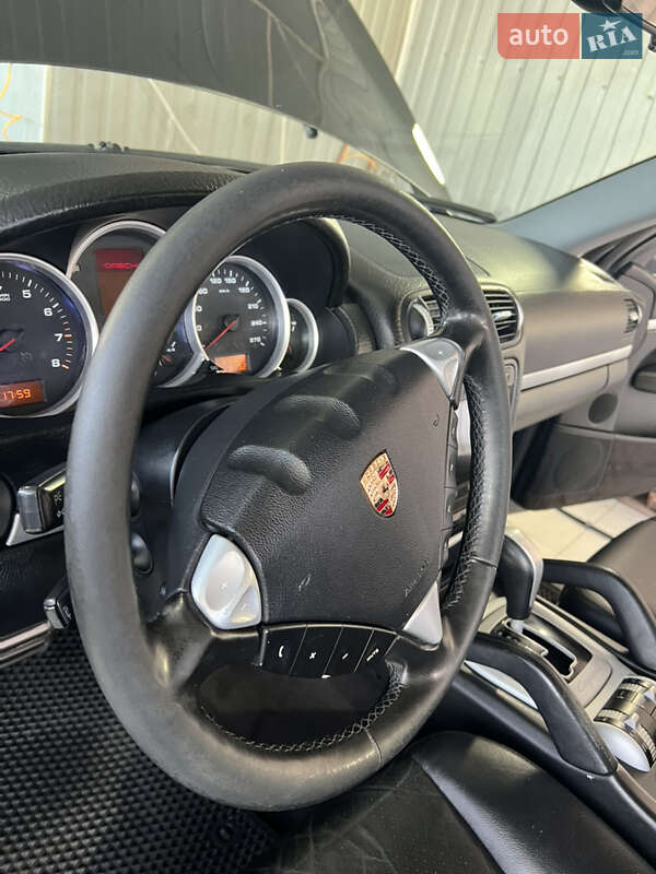 Позашляховик / Кросовер Porsche Cayenne 2005 в Сумах
