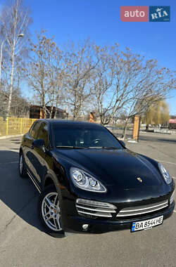 Позашляховик / Кросовер Porsche Cayenne 2014 в Львові