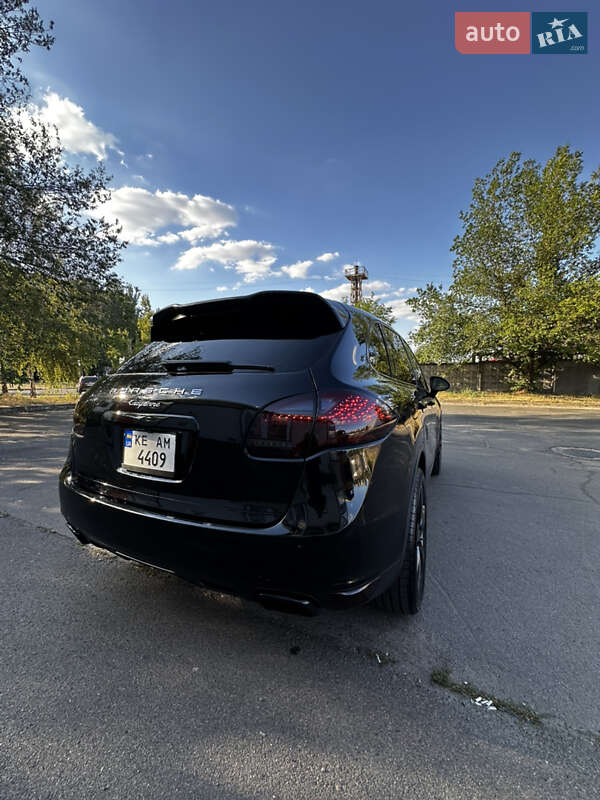 Внедорожник / Кроссовер Porsche Cayenne 2012 в Кривом Роге фото 3 Внедорожник / Кроссовер Porsche Cayenne 2012 в Кривом Роге