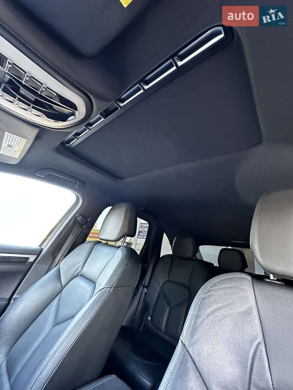 Внедорожник / Кроссовер Porsche Cayenne 2012 в Кривом Роге фото 25 Внедорожник / Кроссовер Porsche Cayenne 2012 в Кривом Роге