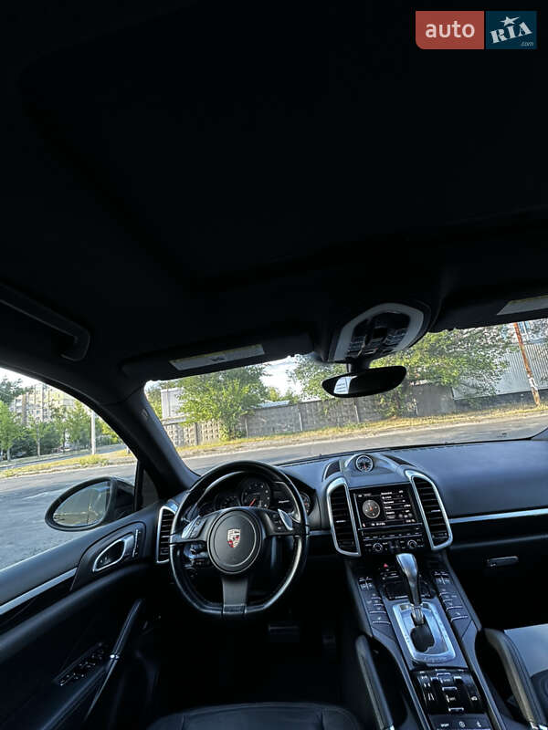 Внедорожник / Кроссовер Porsche Cayenne 2012 в Кривом Роге фото 32 Внедорожник / Кроссовер Porsche Cayenne 2012 в Кривом Роге
