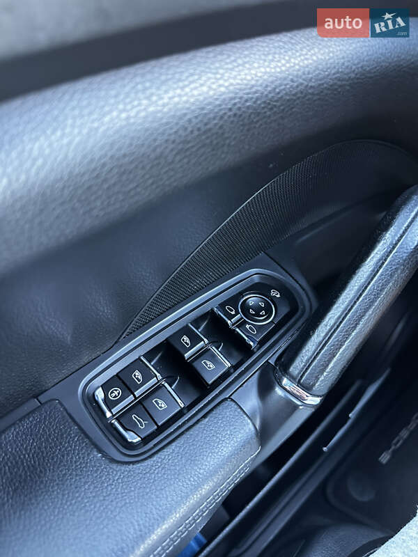 Внедорожник / Кроссовер Porsche Cayenne 2012 в Кривом Роге фото 37 Внедорожник / Кроссовер Porsche Cayenne 2012 в Кривом Роге