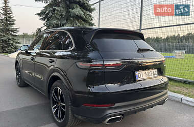 Внедорожник / Кроссовер Porsche Cayenne 2019 в 