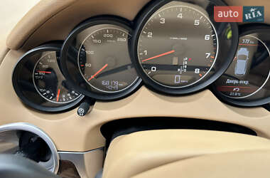 Внедорожник / Кроссовер Porsche Cayenne 2012 в 