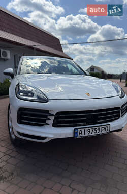 Позашляховик / Кросовер Porsche Cayenne 2019 в 