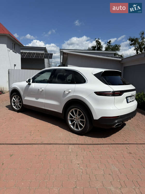 Позашляховик / Кросовер Porsche Cayenne 2019 в Фастові
