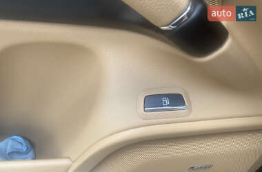 Внедорожник / Кроссовер Porsche Cayenne 2016 в 