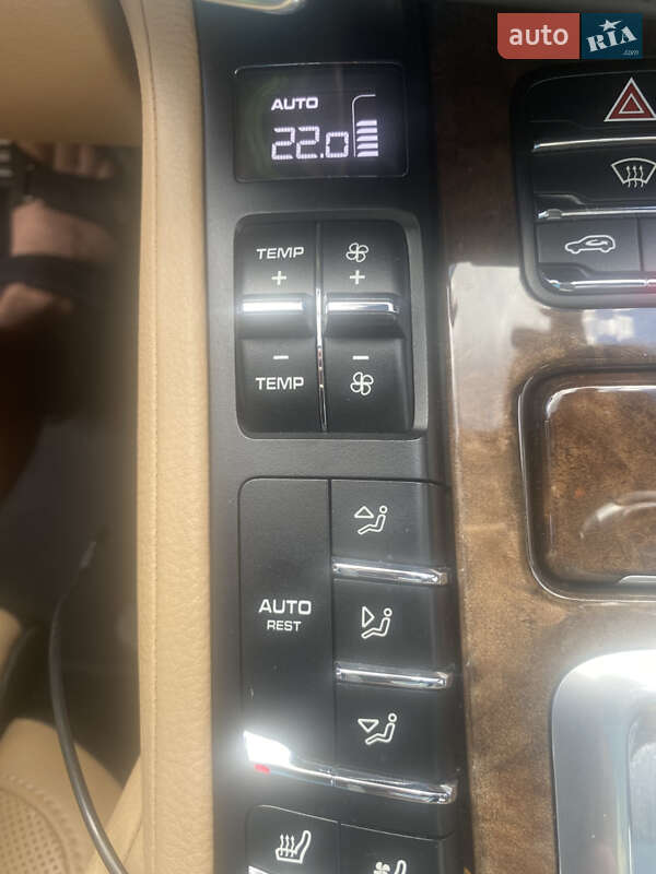 Позашляховик / Кросовер Porsche Cayenne 2016 в Львові фото 49 Позашляховик / Кросовер Porsche Cayenne 2016 в Львові