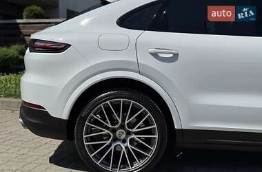 Внедорожник / Кроссовер Porsche Cayenne 2019 в 