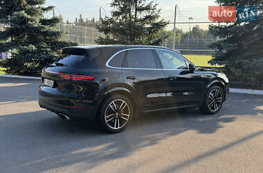 Внедорожник / Кроссовер Porsche Cayenne 2019 в 