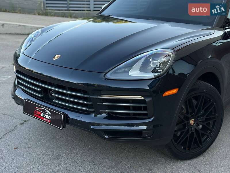 Внедорожник / Кроссовер Porsche Cayenne 2018 в Днепре
