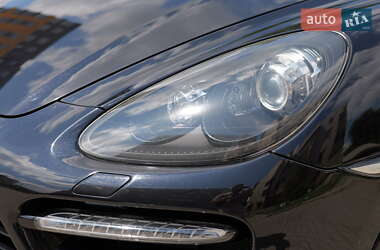 Внедорожник / Кроссовер Porsche Cayenne 2013 в 