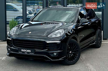 Позашляховик / Кросовер Porsche Cayenne 2015 в Кременчуці