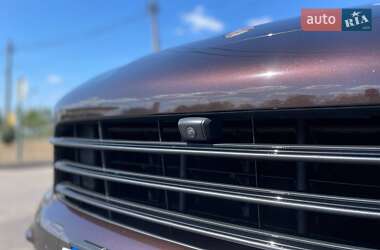 Внедорожник / Кроссовер Porsche Cayenne 2019 в 