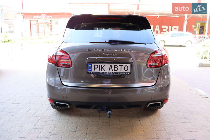 Внедорожник / Кроссовер Porsche Cayenne 2014 в Львове