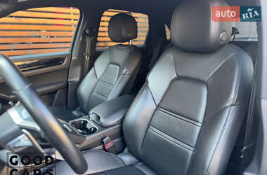 Внедорожник / Кроссовер Porsche Cayenne 2020 в 