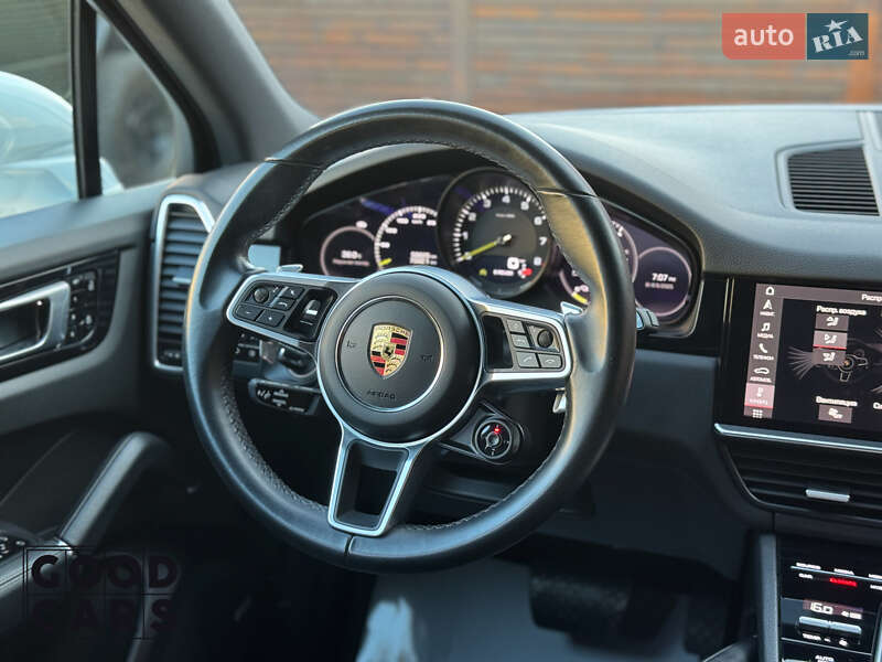 Внедорожник / Кроссовер Porsche Cayenne 2020 в Одессе