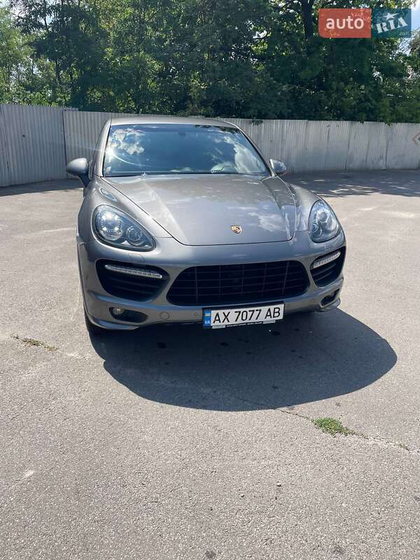 Porsche Cayenne 2012