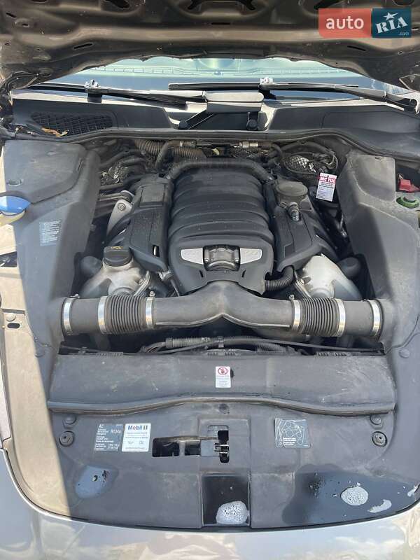 Позашляховик / Кросовер Porsche Cayenne 2012 в Харкові