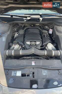 Внедорожник / Кроссовер Porsche Cayenne 2012 в 