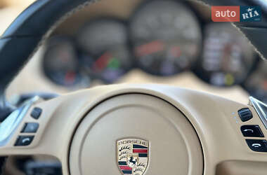 Внедорожник / Кроссовер Porsche Cayenne 2012 в 