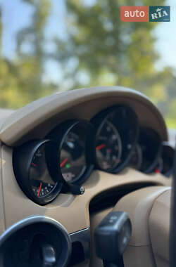 Внедорожник / Кроссовер Porsche Cayenne 2012 в 