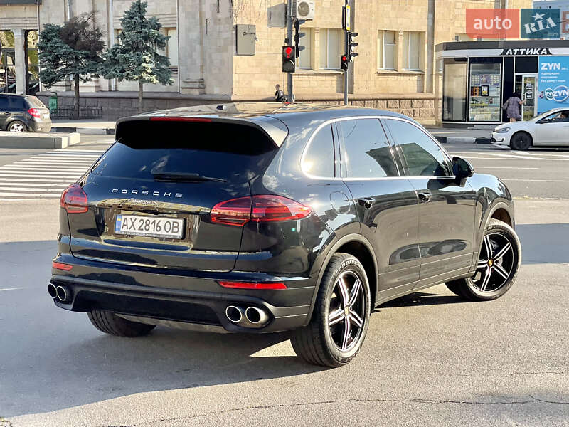 Внедорожник / Кроссовер Porsche Cayenne 2016 в Харькове фото 18 Внедорожник / Кроссовер Porsche Cayenne 2016 в Харькове