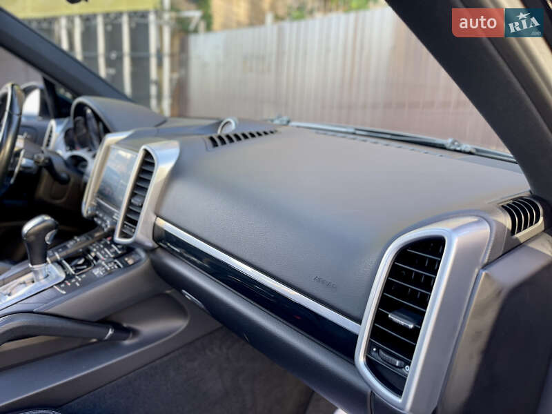 Внедорожник / Кроссовер Porsche Cayenne 2016 в Харькове фото 62 Внедорожник / Кроссовер Porsche Cayenne 2016 в Харькове