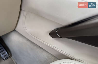 Внедорожник / Кроссовер Porsche Cayenne 2011 в 