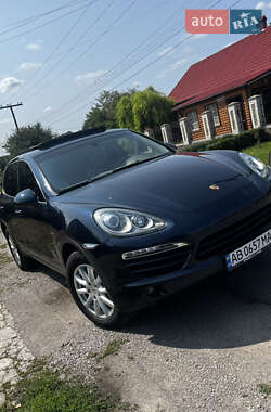 Внедорожник / Кроссовер Porsche Cayenne 2011 в 