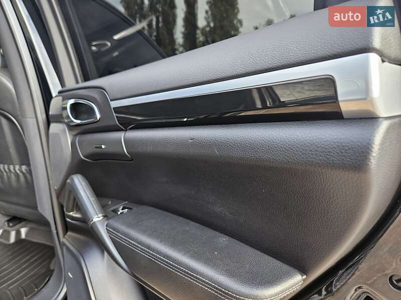 Внедорожник / Кроссовер Porsche Cayenne 2013 в Полтаве