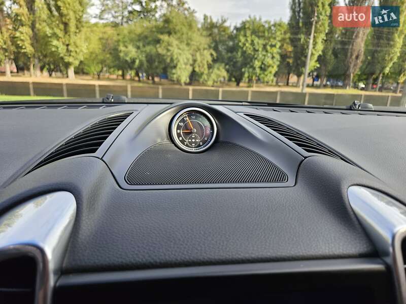 Внедорожник / Кроссовер Porsche Cayenne 2013 в Полтаве