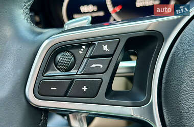 Внедорожник / Кроссовер Porsche Cayenne 2018 в 
