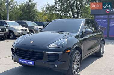 Позашляховик / Кросовер Porsche Cayenne 2016 в Дніпрі
