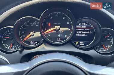 Позашляховик / Кросовер Porsche Cayenne 2016 в 
