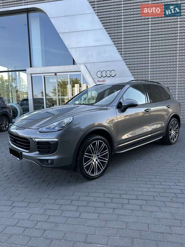 Porsche Cayenne 2015