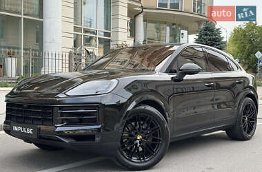 Внедорожник / Кроссовер Porsche Cayenne 2023 в 