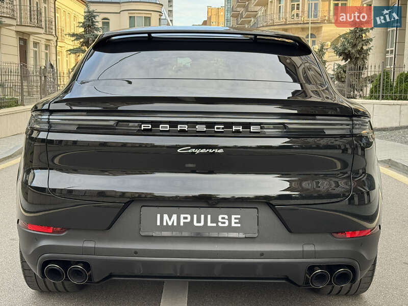 Внедорожник / Кроссовер Porsche Cayenne 2023 в Киеве