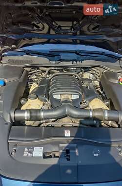 Внедорожник / Кроссовер Porsche Cayenne 2013 в 