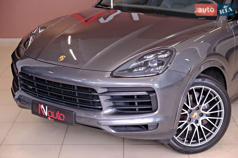 Внедорожник / Кроссовер Porsche Cayenne 2019 в Одессе