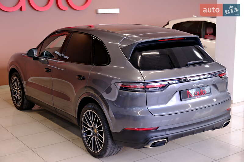 Внедорожник / Кроссовер Porsche Cayenne 2019 в Одессе